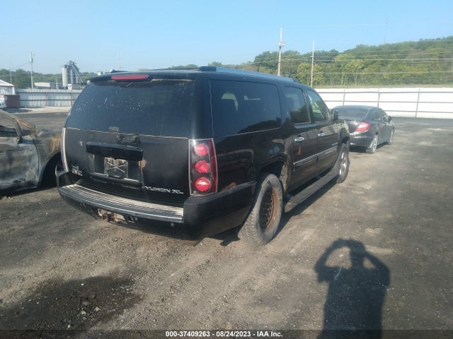 2007 GMC YUKON XL DENALI VIN: 1GKFK66847J278879