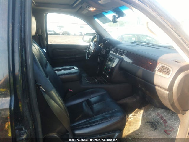 2007 GMC YUKON XL DENALI VIN: 1GKFK66847J278879
