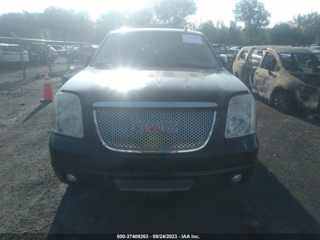 2007 GMC YUKON XL DENALI VIN: 1GKFK66847J278879
