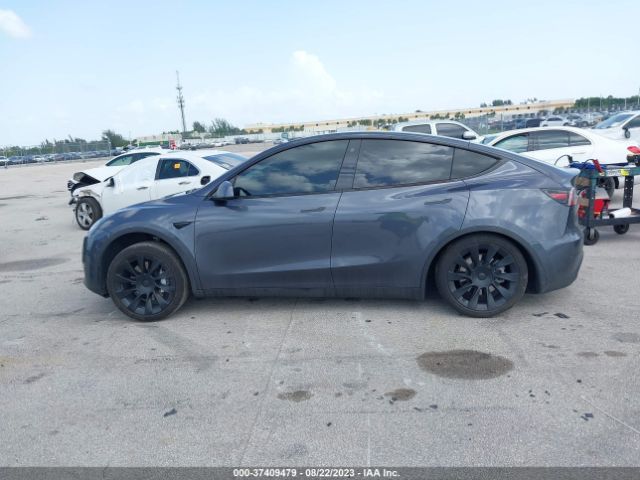 5YJYGDEE7MF198352 Tesla Model Y Long Range