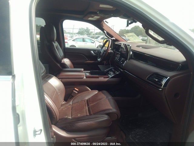 5LMJJ3TT9MEL05829 Lincoln Navigator L Black Label