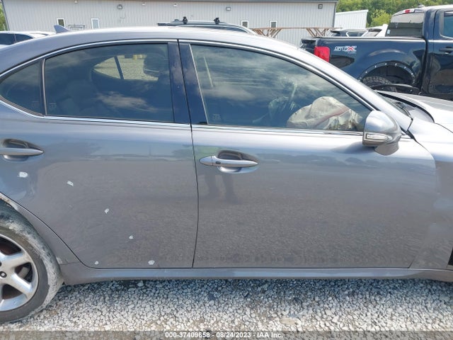 2013 LEXUS IS 250 VIN: JTHCF5C2XD5061823