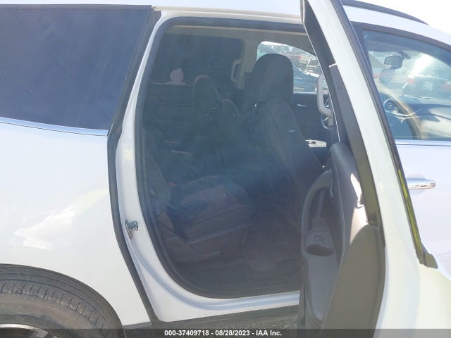 Auction sale of the 2017 Chevrolet Traverse Lt, vin: 1GNKRHKD9HJ261900, lot number: 37409718