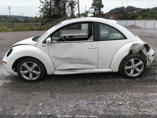 2008 VOLKSWAGEN NEW BEETLE COUPE TRIPLE WHITE VIN: 3VWFW31C98M521534