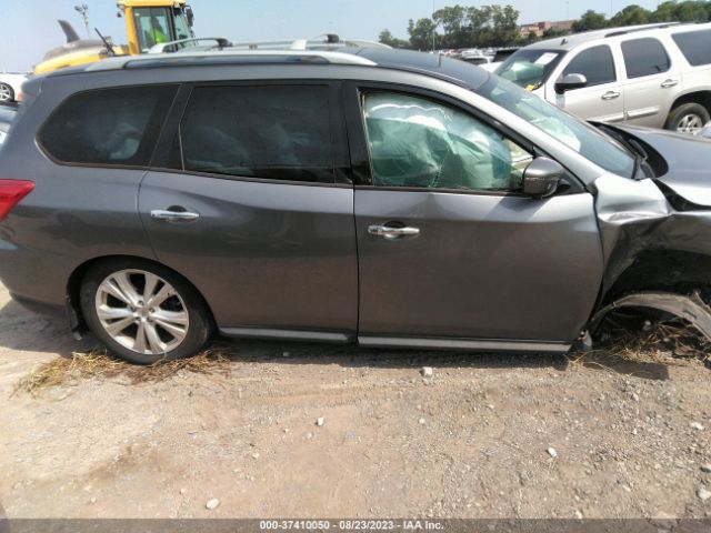 5N1DR2MN3JC656701 Nissan Pathfinder Sl