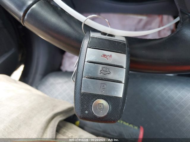 5XXGU4L39GG009806 KIA OPTIMA EX