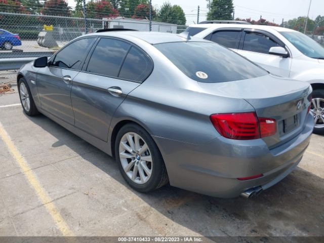 2011 BMW 5 SERIES WBAFR1C56BDS35492 Photo 2
