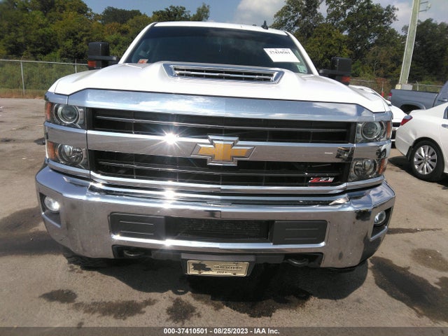 2018 CHEVROLET SILVERADO 2500HD LT VIN: 1GC1KVEY2JF201519