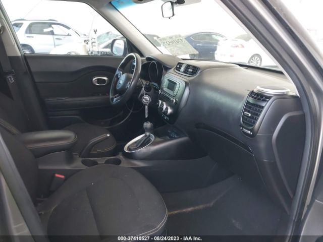 KNDJP3A53E7105884 KIA SOUL +