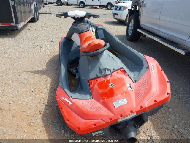 2016 SEADOO SPARK YDV56712D616      Photo 2