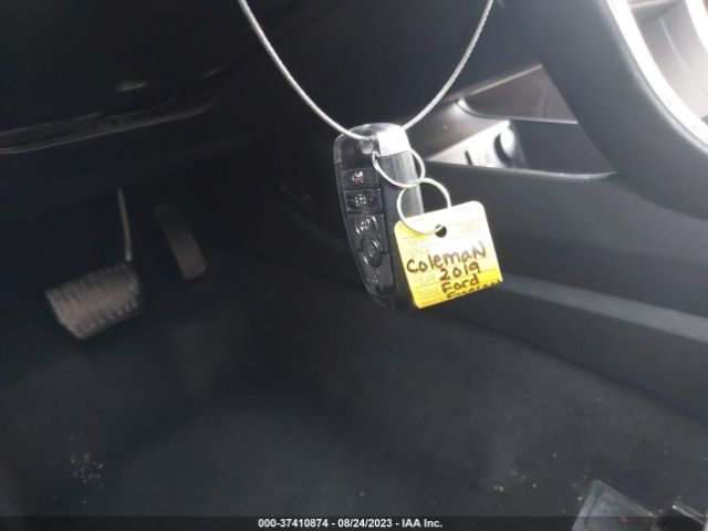3FA6P0CD7KR181157 Ford FUSION SEL