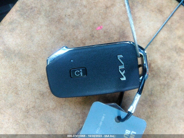2022 KIA NIRO EV S VIN: KNDCC3LG8N5160183