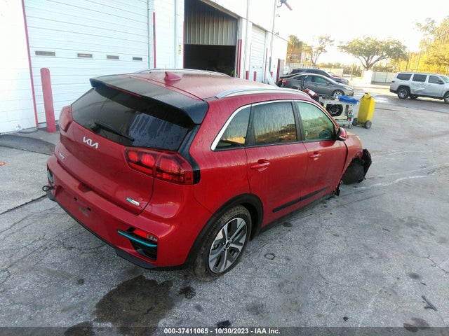 2022 KIA NIRO EV S VIN: KNDCC3LG8N5160183