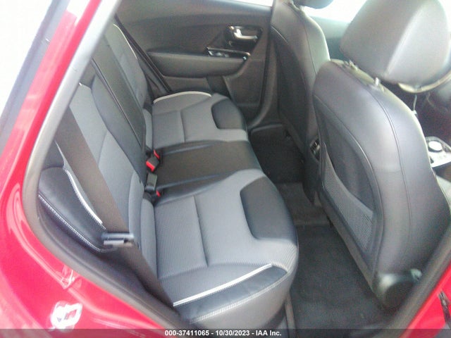 2022 KIA NIRO EV S VIN: KNDCC3LG8N5160183