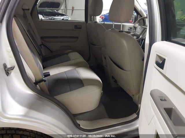 2008 FORD ESCAPE XLT VIN: 1FMCU03128KB92877