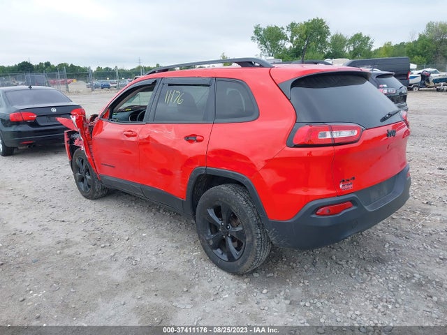 1C4PJMCXXJD608579 Jeep Cherokee Latitude