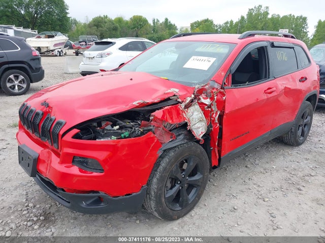 1C4PJMCXXJD608579 Jeep Cherokee Latitude
