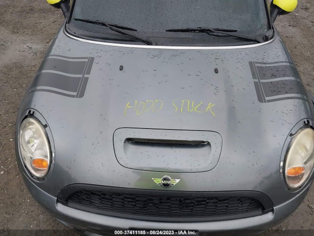 2010 MINI COOPER HARDTOP WMWMF7C56ATZ74062 Photo 9