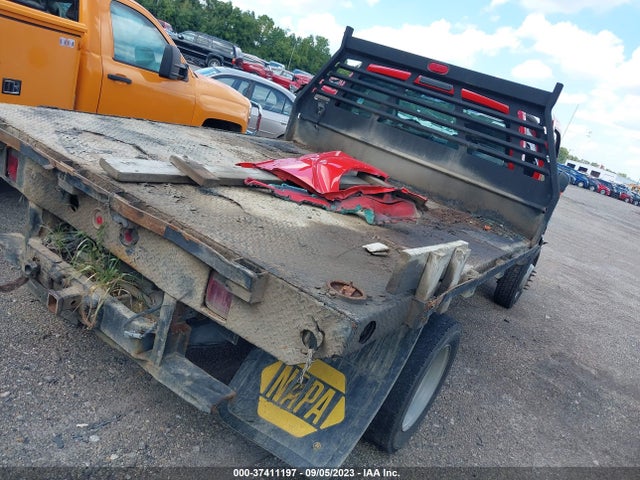 2016 Ford F-550, VIN: 1FDUF5HT0GED30998