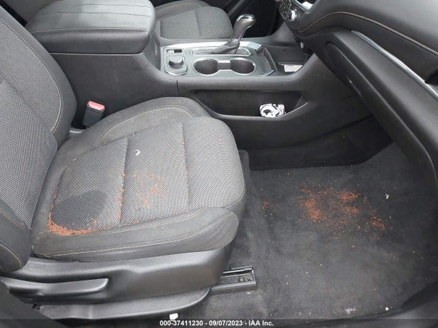 Chevrolet Traverse Ls 2018 1GNERFKW1JJ257896 Image 5