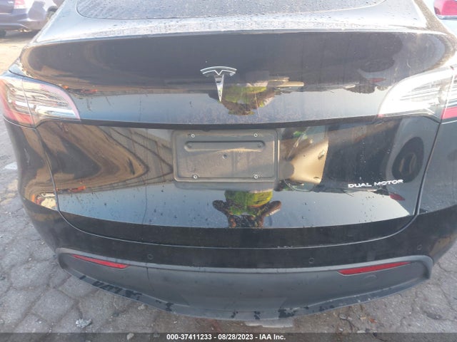 2021 TESLA MODEL Y LONG RANGE VIN: 5YJYGDEE1MF125672