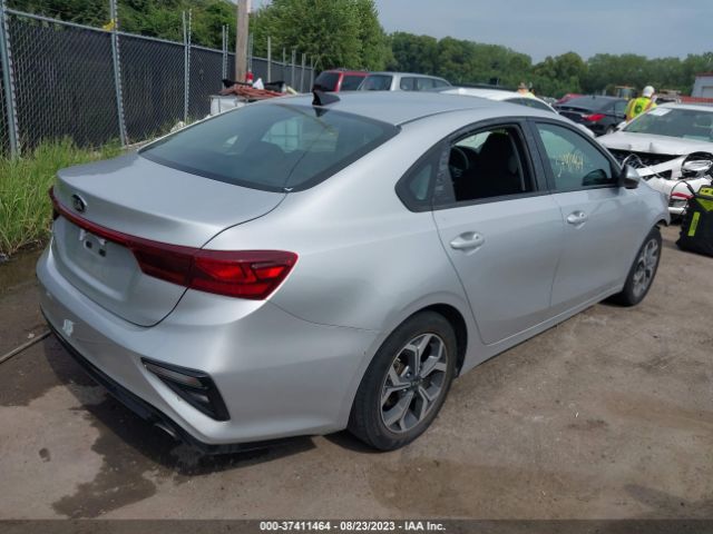 3KPF24AD3LE156882 KIA Forte Lxs