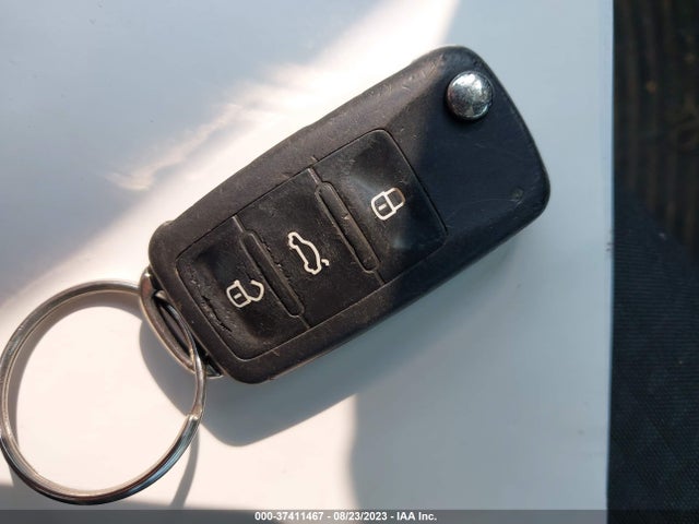 3VWLA7AJ2FM280825 Volkswagen Jetta Sedan 2.0l Tdi S