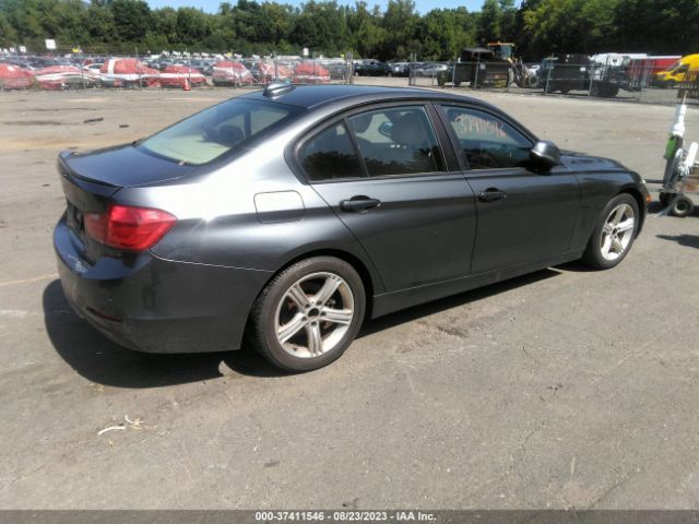WBA3B1G59ENN90284 BMW 3 Series 320i