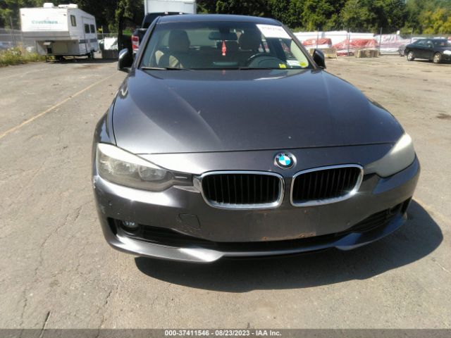 WBA3B1G59ENN90284 BMW 3 Series 320i