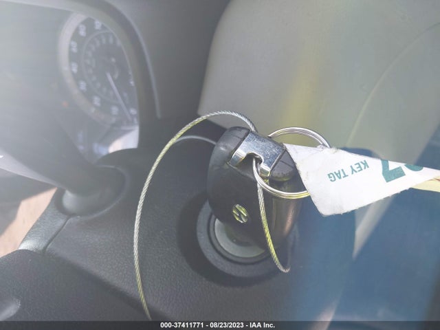 2021 HYUNDAI VENUE SEL VIN: KMHRC8A38MU089140