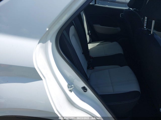 2021 HYUNDAI VENUE SEL VIN: KMHRC8A38MU089140