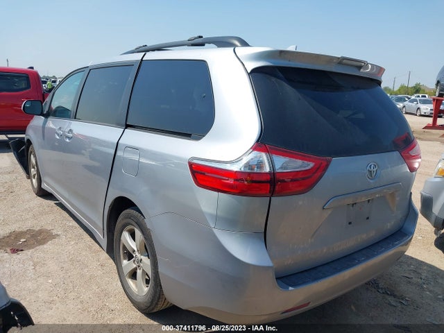 2018 TOYOTA SIENNA LE VIN: 5TDKZ3DC6JS946560