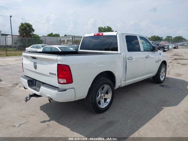 RAM 1500 Express 2016 3C6RR7KT1GG301533 Image 4