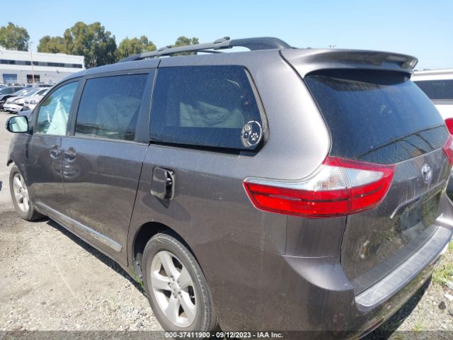 5TDKK3DC5FS658721 Toyota SIENNA LE
