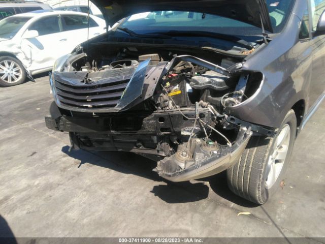 5TDKK3DC5FS658721 Toyota SIENNA LE