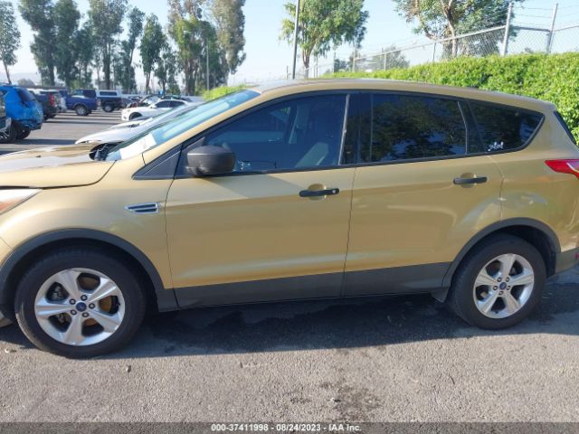 1FMCU0F7XEUE13836 Ford ESCAPE S