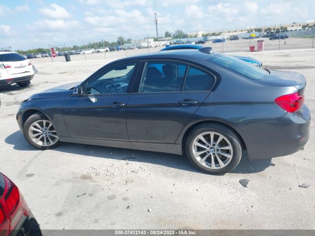 WBA8E1G51JNU90266 BMW 320i