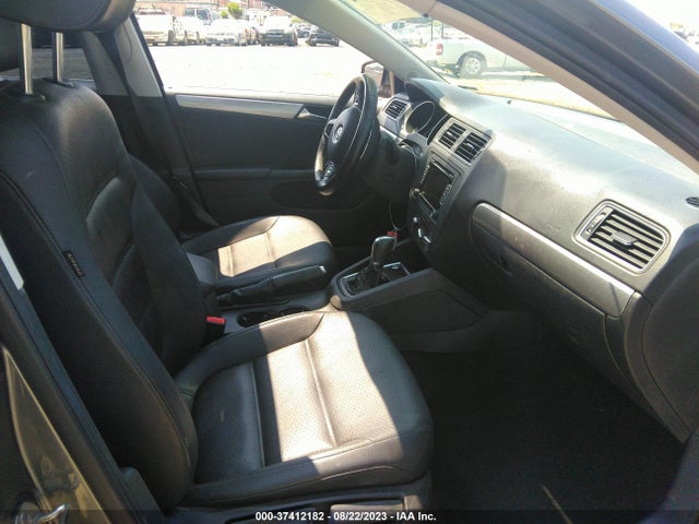 3VWD17AJXFM235037 Volkswagen Jetta Sedan 1.8t Se W/connectivity