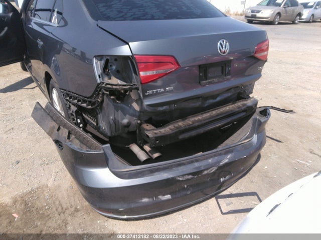 3VWD17AJXFM235037 Volkswagen Jetta Sedan 1.8t Se W/connectivity