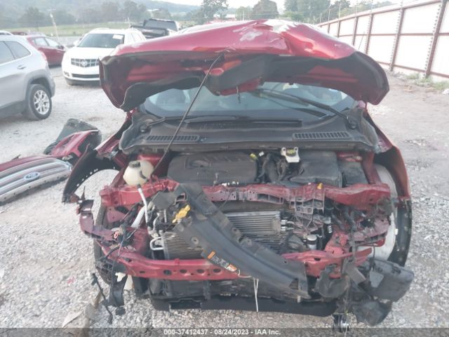 1FMCU0GD2HUC65612 Ford ESCAPE SE