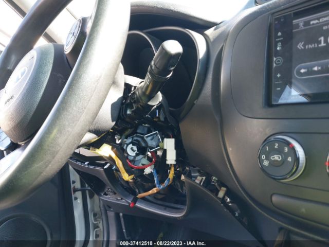 KNDJN2A21F7136039 KIA Soul Base
