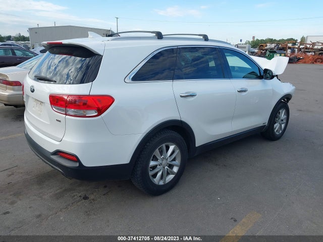 KIA SORENTO LX 2016 5XYPGDA30GG059340 Image 4