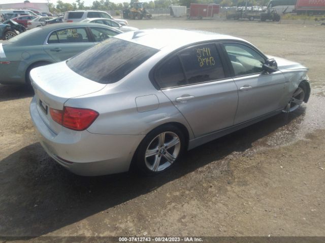 WBA3C3C54FK202864 BMW 3 Series 320i Xdrive