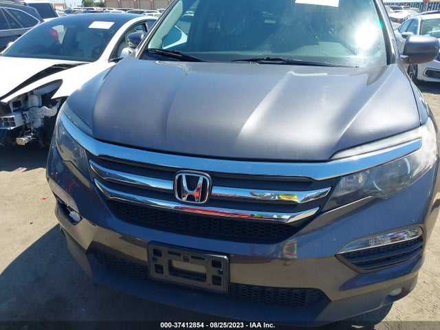 2018 HONDA PILOT EX VIN: 5FNYF5H37JB024859