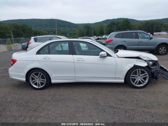 WDDGF8AB6EA909590 Mercedes-Benz C-class C 300