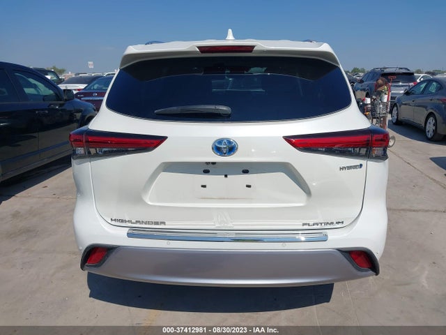 Toyota Highlander Hybrid Platinum 2021 5TDFARAH4MS008136 Image 17