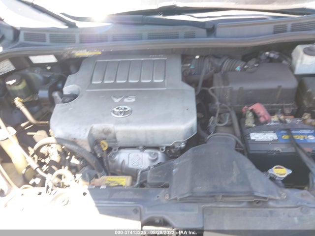2010 TOYOTA SIENNA XLE VIN: 5TDYK4CC8AS339145
