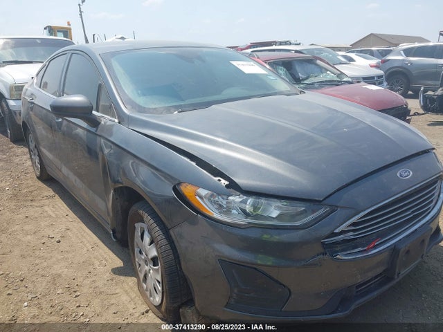 Ford FUSION S 2019 3FA6P0G76KR113713 Image 1