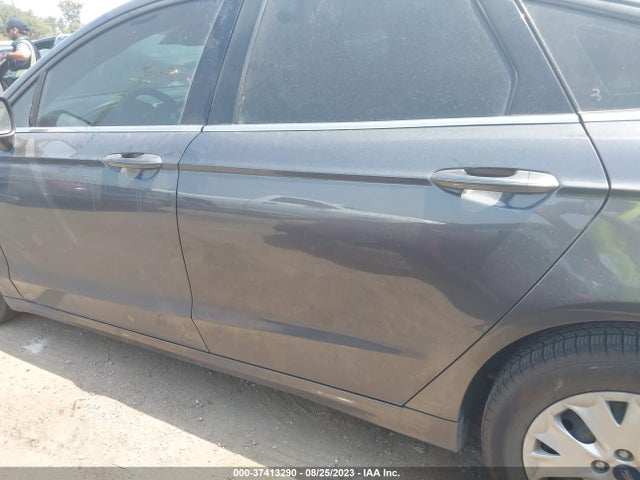 Ford FUSION S 2019 3FA6P0G76KR113713 Image 14