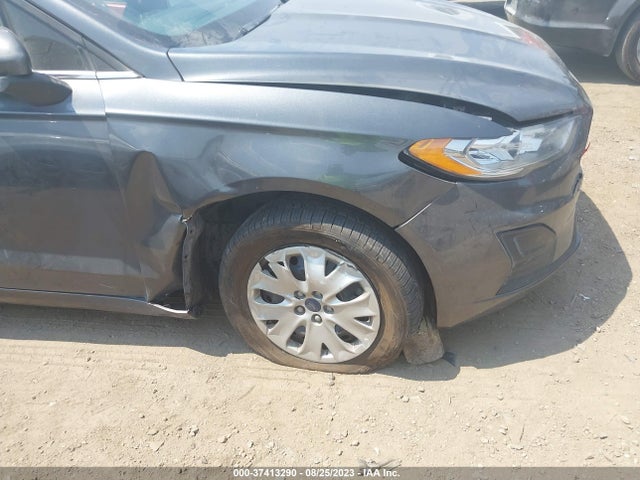 Ford FUSION S 2019 3FA6P0G76KR113713 Image 6